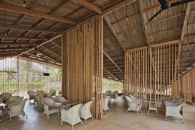 Kiến trúc quán cà phê Lâm - độc đáo và gần gũi - Archi
